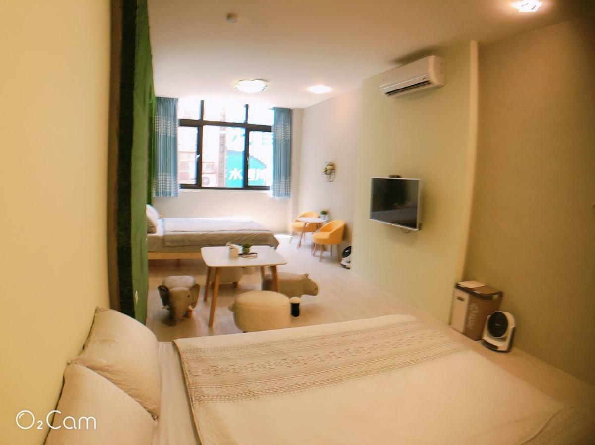 Greenonly Homestay ไถหนาน ภายนอก รูปภาพ