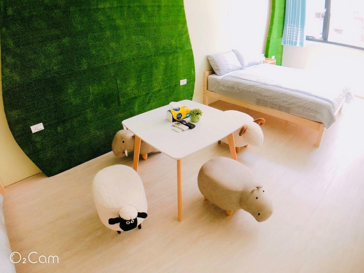 Greenonly Homestay ไถหนาน ภายนอก รูปภาพ